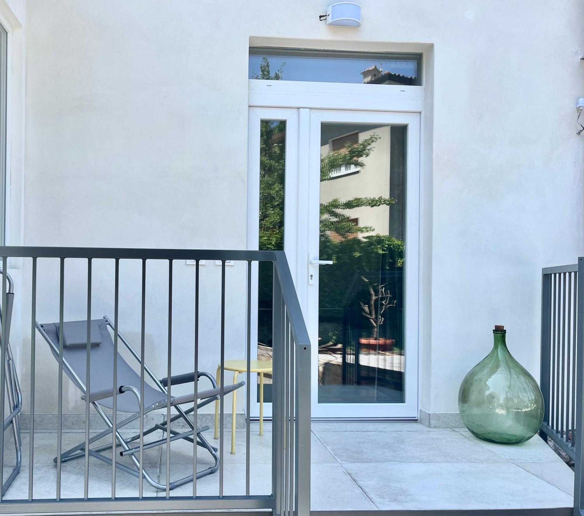 Casa Teresa Apartment ริวาเดลการ์ดา ภายนอก รูปภาพ
