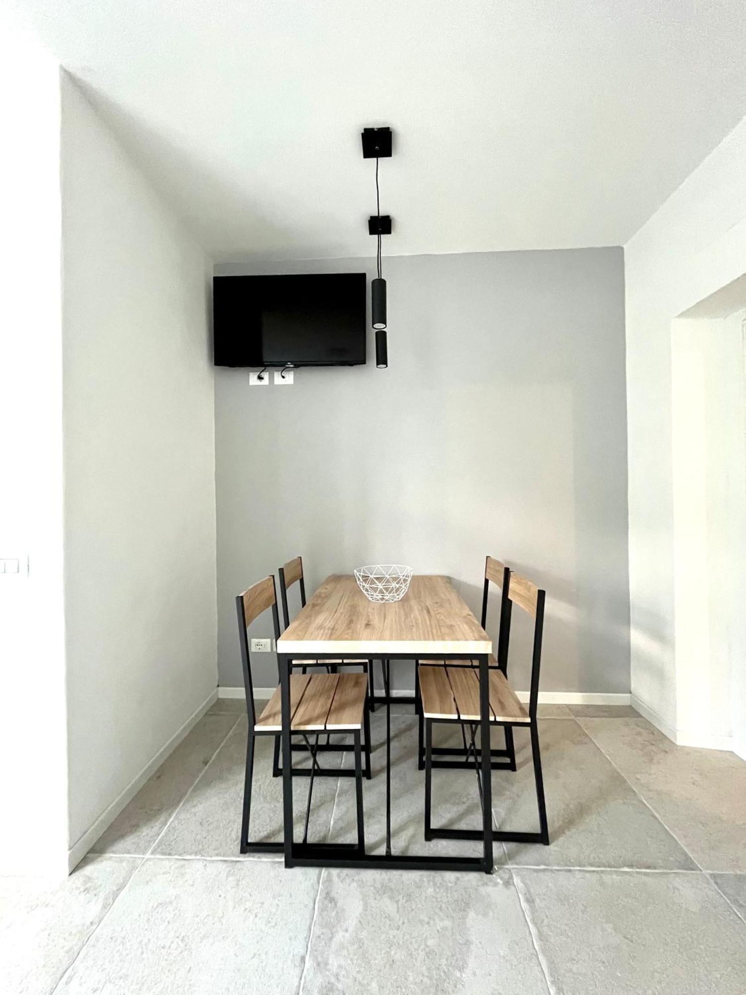 Casa Teresa Apartment ริวาเดลการ์ดา ภายนอก รูปภาพ