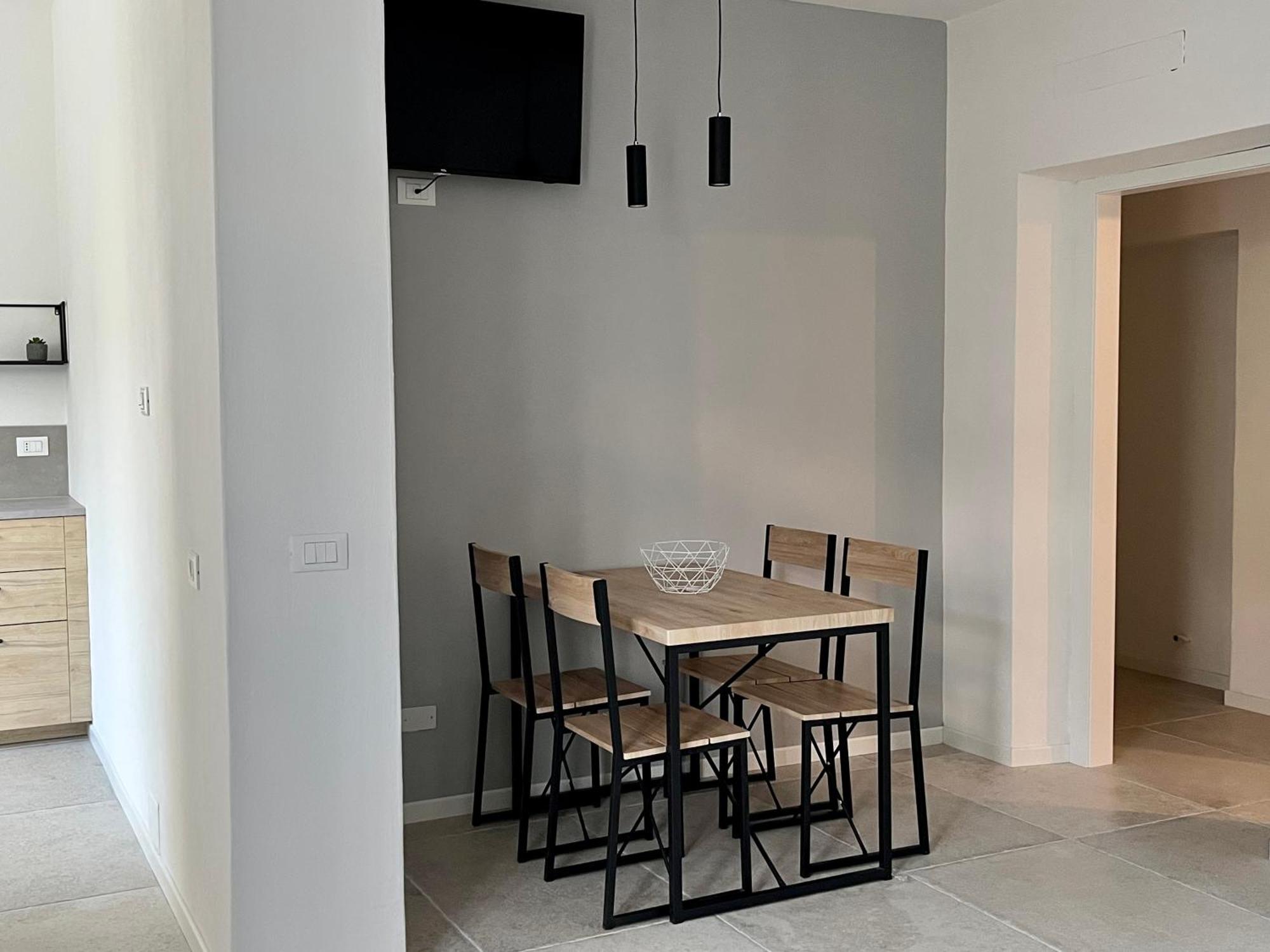 Casa Teresa Apartment ริวาเดลการ์ดา ภายนอก รูปภาพ
