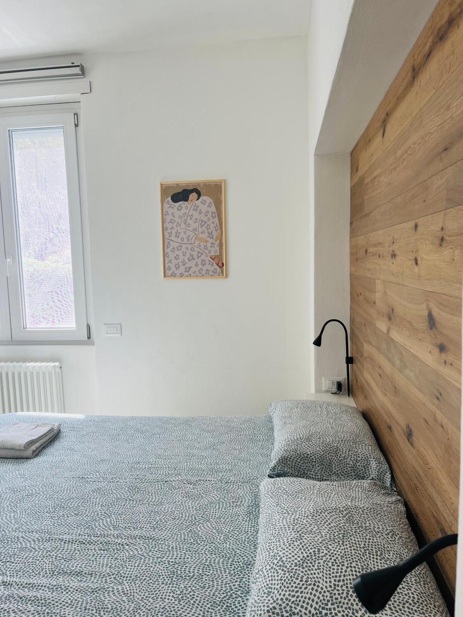 Casa Teresa Apartment ริวาเดลการ์ดา ภายนอก รูปภาพ